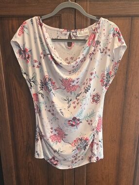 7 Th Avenue Design Studio White Floral Cowl-Neck Top